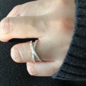 .925 Sterling Silver and CZ ring 💎